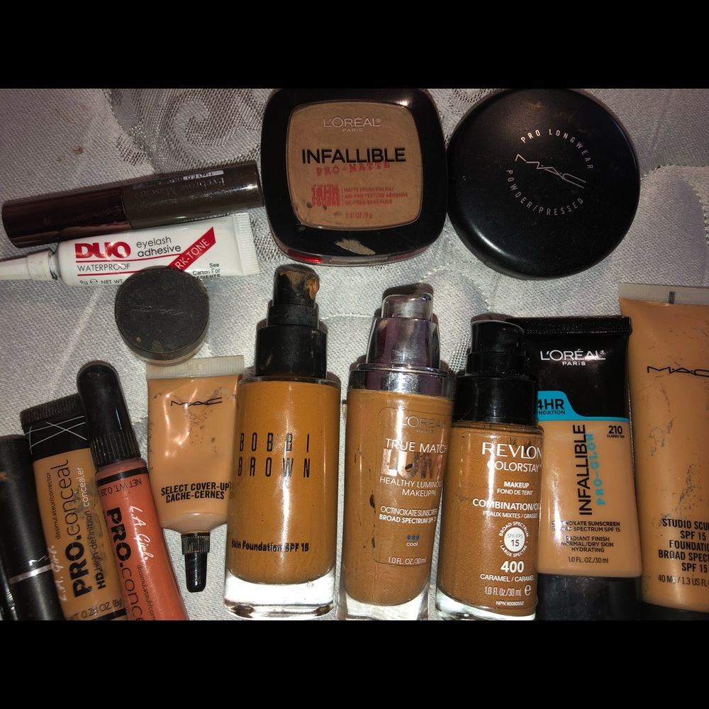 HUGE MAKEUP BUNDLE!